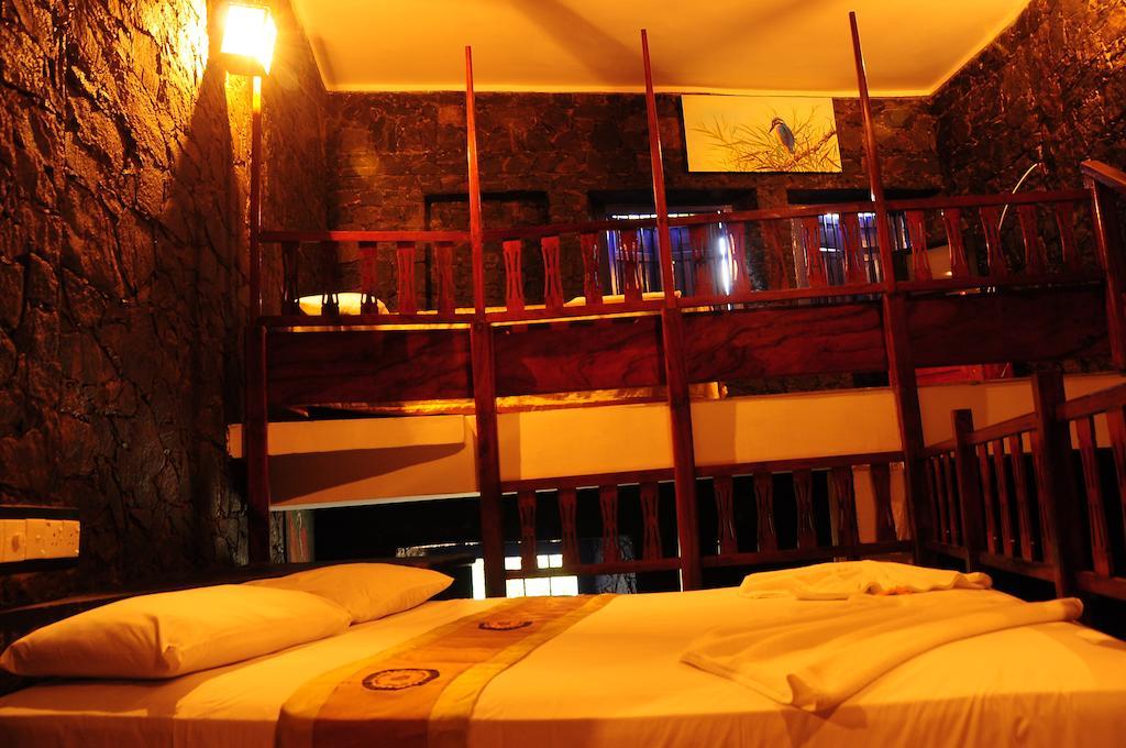 Boulder Garden Hotell Kalawana Rom bilde