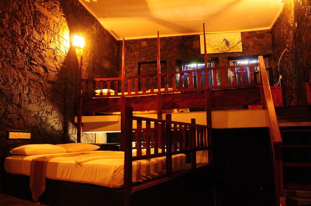 Boulder Garden Hotell Kalawana Rom bilde